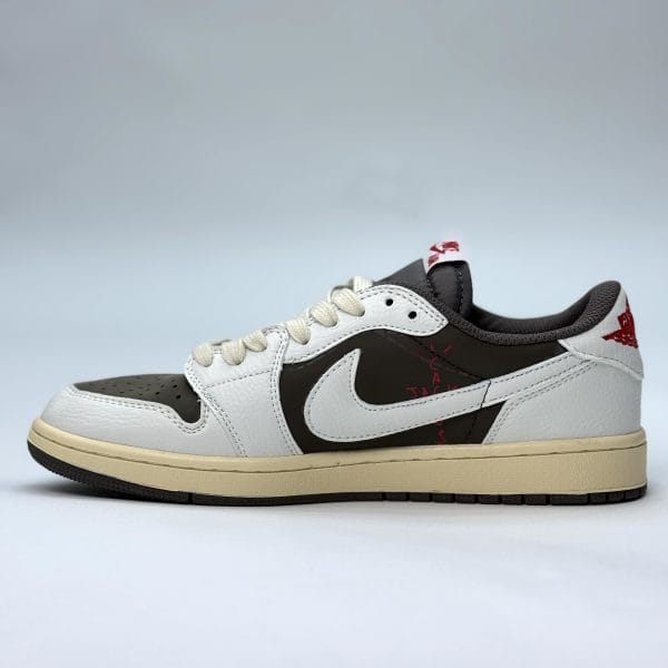 کفش نایک تراویس اسکات کرم