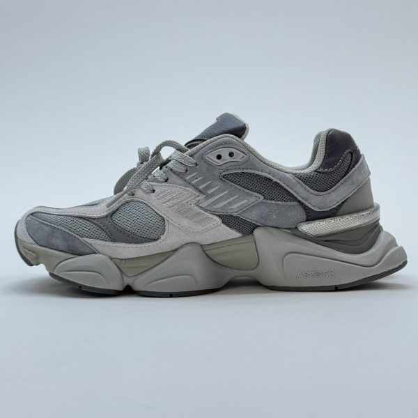 کفش نیوبالانس ۹۰۶۰ رنگ خاکستری