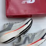 کفش نیوبالانس ۱۰۸۰ طوسی