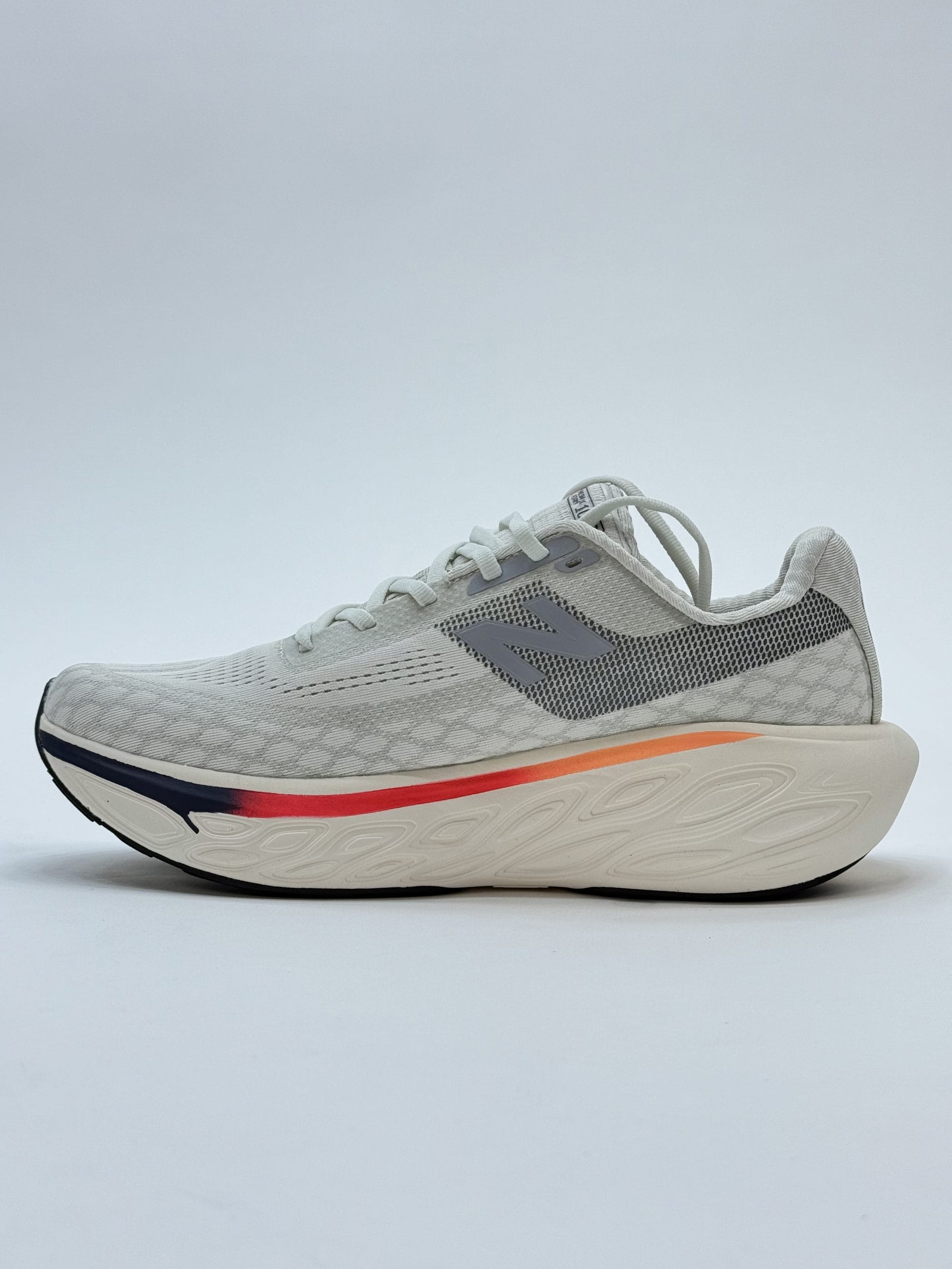 کفش نیوبالانس ۱۰۸۰ طوسی